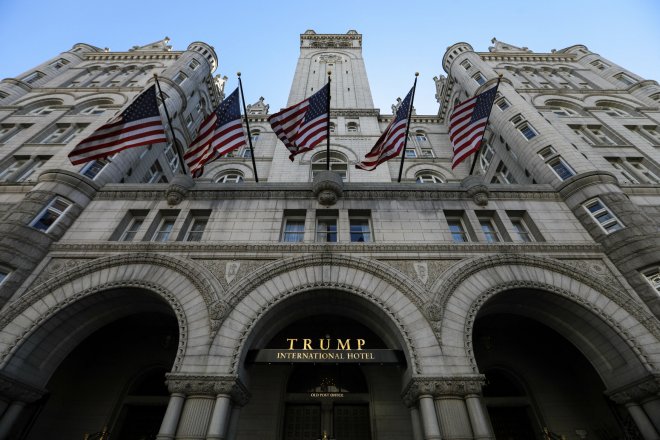 Hotel někdejšího prezidenta Donalda Trumpa mění majitele.