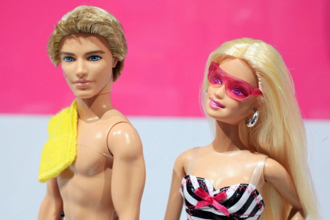 Osobností roku časopisu Time mohou být stávkující scénáristé,král Karel i Barbie