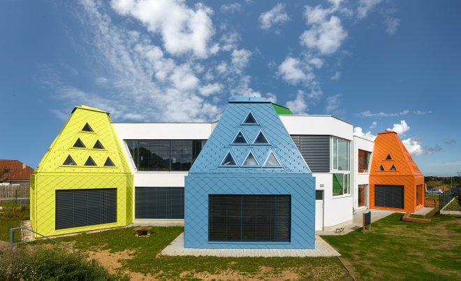 Mateřskou školku v Říčanech navrhlo studio Architektura Davida Krause.