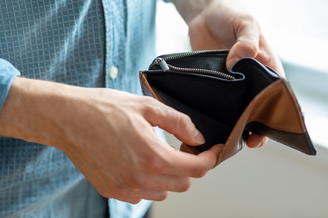 Chudší lidé biologicky stárnou rychleji, ukázala studie