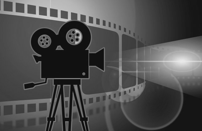 Nenasytní producenti. Audiovizuální průmysl měl loni rekordní příjmy, stejně prý ale hrozí „krize“