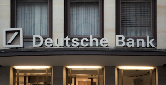 Epsteinova kauza dostihla i Deutsche Bank. Za urovnání hromadné žaloby banka zaplatí obří sumu
