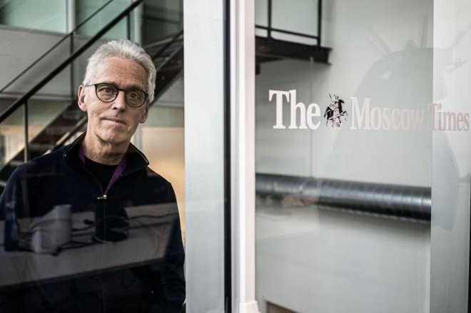 Zemřel zakladatel The Moscow Times. Derk Sauer podlehl zraněním z plachetnice