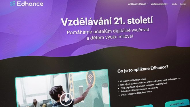 Do startupu Edhance investovali celkem 4,5 milionu andělští investoři Michal Dědek a Karel Janeček.