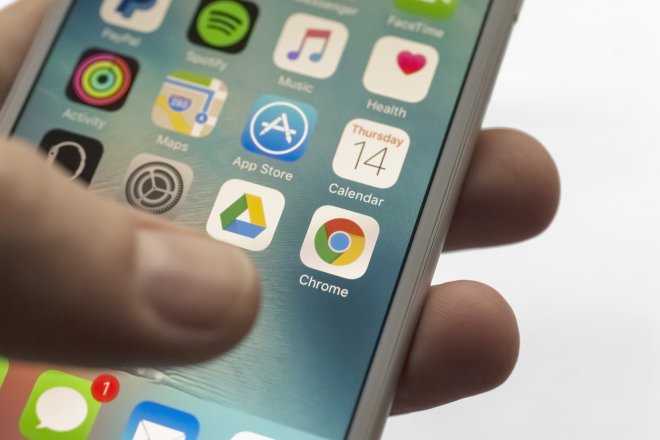Apple představí ultra tenkou verzi iPhonu