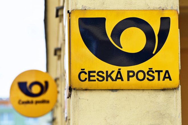 Česká pošta je miliardu v minusu. Vláda povolává krizového manažera