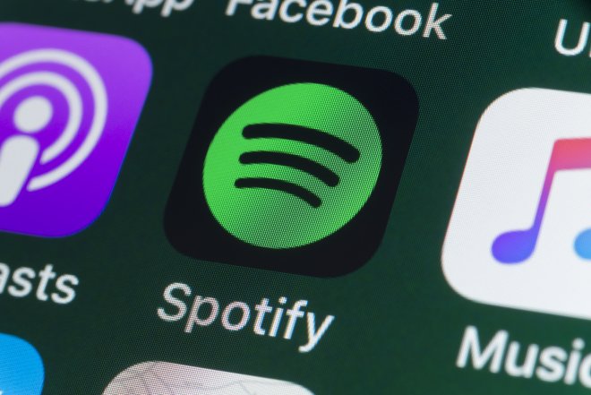Trh předplatitelských hudebních streamovacích služeb roste, lídrem je Spotify
