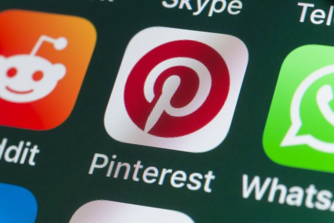 Pinterest láká investory kombinací dvouciferného růstu tržeb i dvouciferného poklesu nákladů