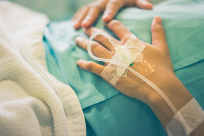 Český fond investuje miliardu do vývoje léčby vzácného kožního onemocnění u dětí