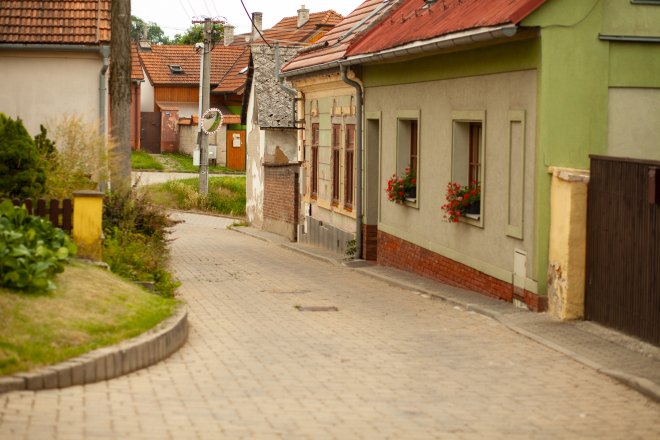 staré domy na vesnici