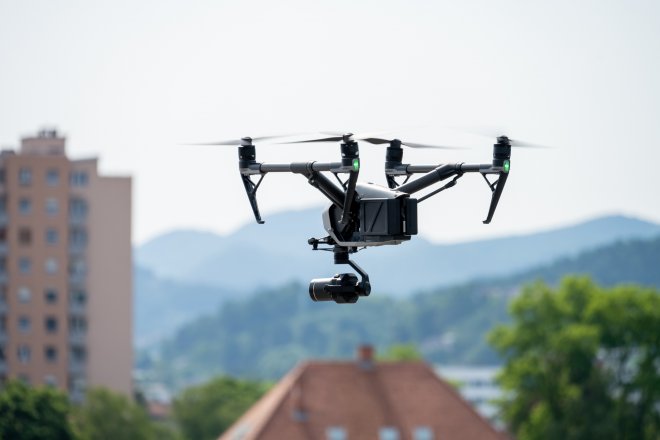 Česká technologie otevře dronům cestu do měst