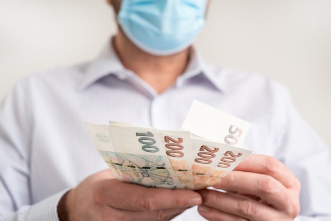 Celkové výdaje na zdravotnictví, což samozřejmě nejsou jen platy lékařů, se loni zvýšily o víc než deset procent na 650 miliard korun