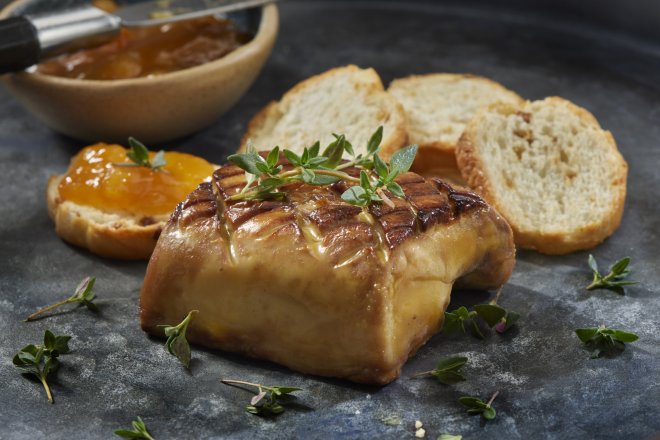 Francouzi zatočili s ptačí chřipkou. Přesto jejich foie gras ve světě nechtějí