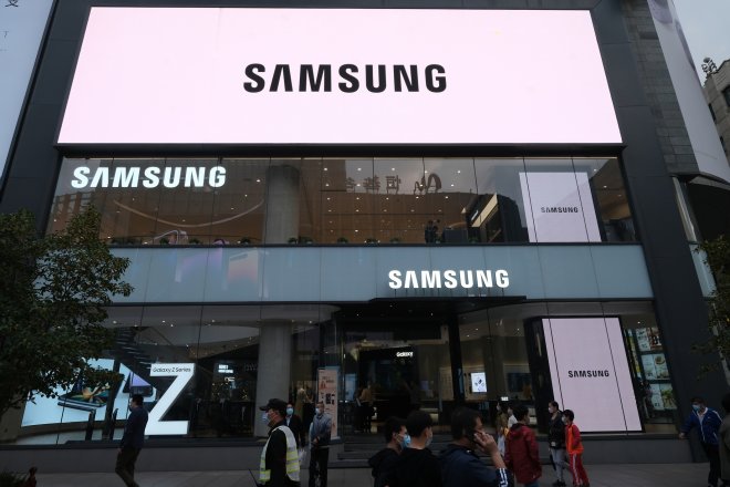 Samsungu klesl ve třetím čtvrtletí provozní zisk o 78 procent