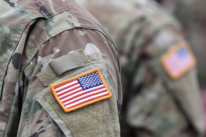 Účet za 33,4 miliardy dolarů. Válka s Íránem Američany bolí, přišli o stíhačky a tenčí se jim zásoby munice