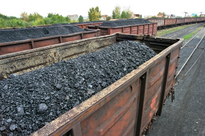 Uhlí ve skladech v Rusku