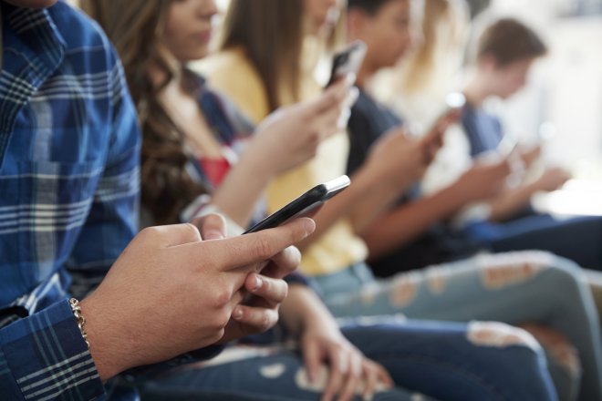 Sociální sítě se poprvé staly nejčastějším zdrojem informací v USA