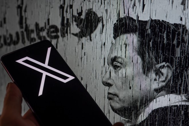 Musk kritizovaný kvůli antisemitismu navštívil muzeum v Osvětimi