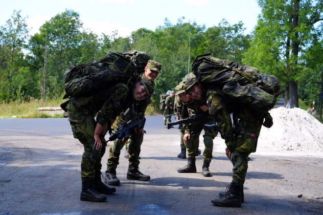 Jak dostat více rekrutů do české armády?