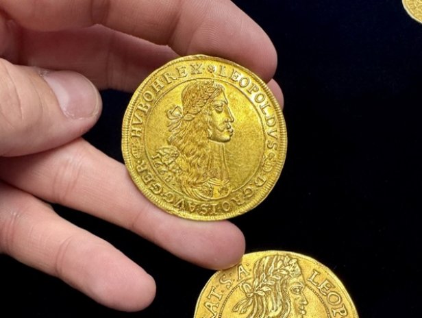 V Praze jdou do dražby unikátní mince. 10dukát Leopolda I. může stát miliony