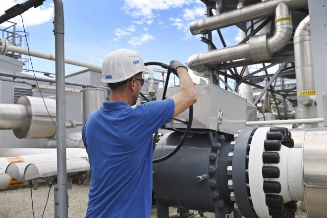 Maďaři zvažují, že zastaví vývoz elektřiny a plynu na Ukrajinu