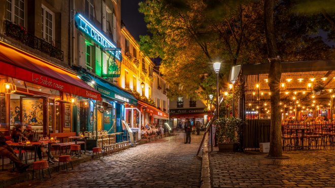 pařížské kavárny, ilustrační foto