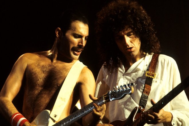 Na trhu s hudebními právy se chystá rekordní transakce. Na prodej je katalog kultovních Queen. Na snímku zpěvák Freddie Mercury a kytarista Brian May