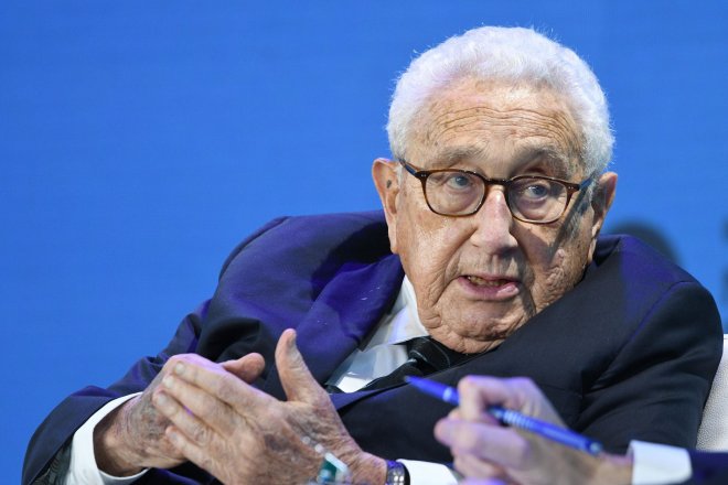 Henry Kissinger slaví 100 let