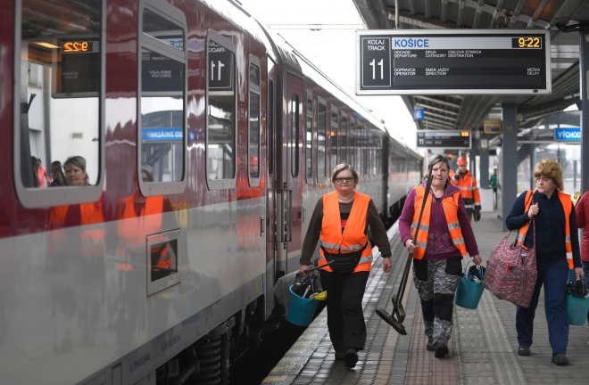 Češi získali miliardovou zakázku na Slovensku. Zvýší bezpečnost na tamní železnici