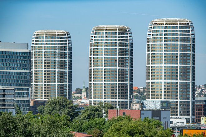 Nabídkové ceny bydlení na Slovensku klesly druhý kvartál za sebou