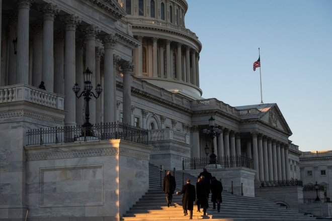 Americký Kongres se shodl na zákonu o nouzovém financování