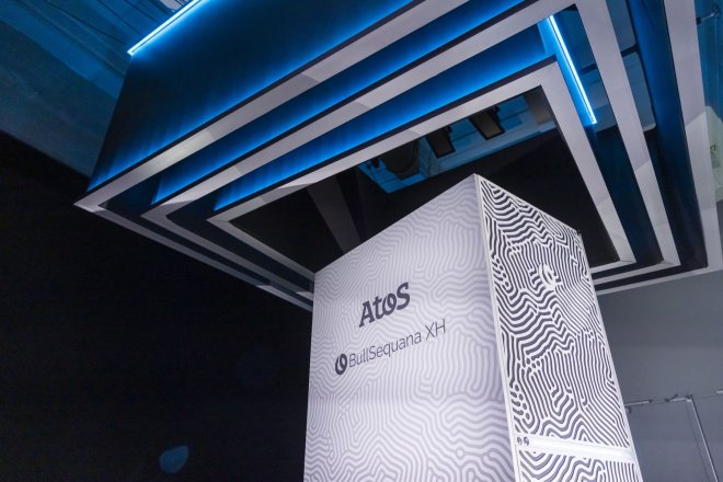Airbus nabízí za kybernetickou divizi Atosu miliardy eur. Část zadlužené firmy má koupit i Křetínský
