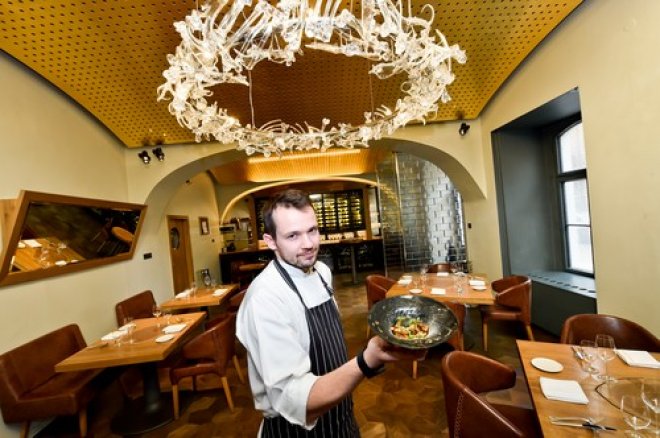 Restaurace La Degustation Boheme, která v minulosti měla michelinskou hvězdu