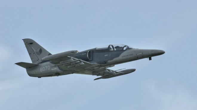Aero L-159