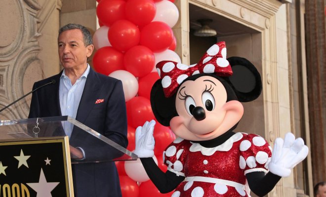 Bob Iger se vrací šéfovat Disney