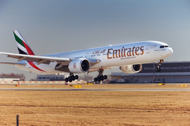 V reklamě lžete, osočil Novozélanďan Emirates. A letěl zadarmo