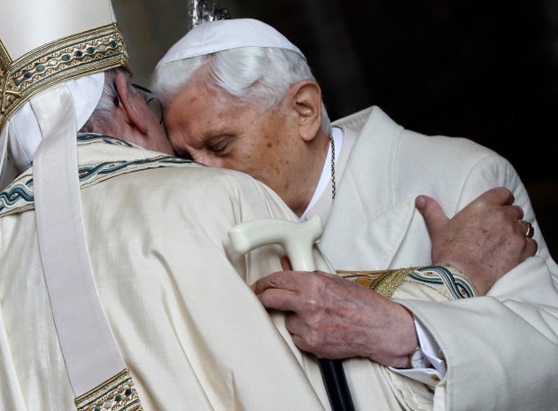 Zemřel papež Benedikt XVI.