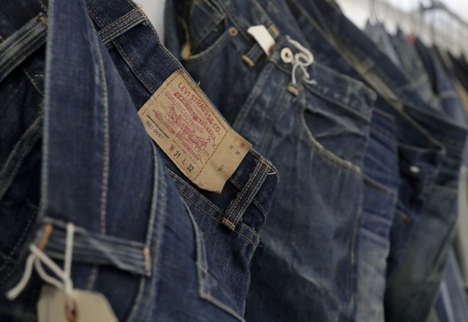 Levi Strauss končí s výrobou v Polsku. Evropa nemůže konkurovat levné Asii