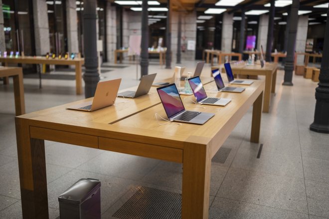 Apple spěchá s uvedením výkonnějších čipů. Chce stáhnout náskok rivalů v umělé inteligenci