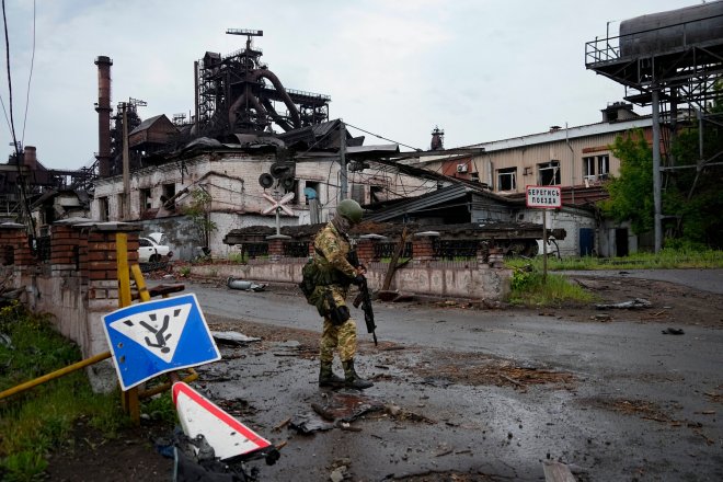 Ukrajinská ekonomika se po roce války hrabe z nejhoršího. Bez pomoci Západu to nezvládne