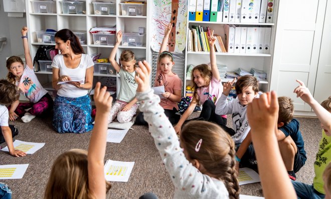 Dopis čtenáře: Proč se pořád řeší jen platy učitelů?