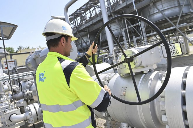 Firma Uniper vstává z popela i bez Nord Streamu. Láká přední investory včetně Křetínského