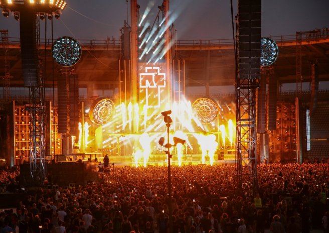 Hudební vydavatelství Universal přerušilo spolupráci s kapelou Rammstein