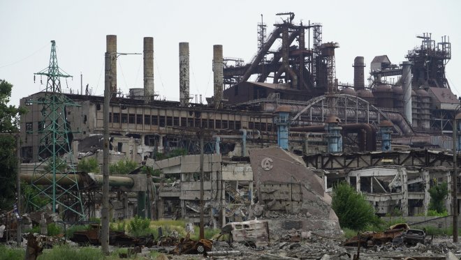 Ocelárna v ukrajinském městě Mariupol skončila v troskách