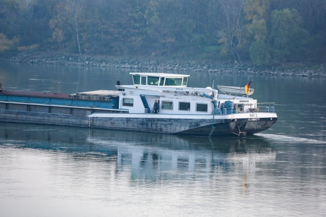 Fialův kabinet zařízl Zemanův kanál