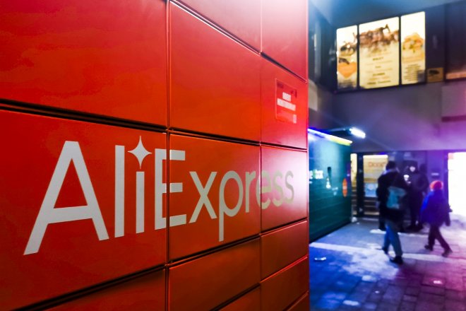 Čínský internetový prodejce AliExpress nedělá dost pro to, aby zabránil prodeji fejků. Tvrdě za to zaplatí?