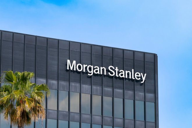 Útlum fúzí a akvizic v USA snížil zisk i výnosy banky Morgan Stanley