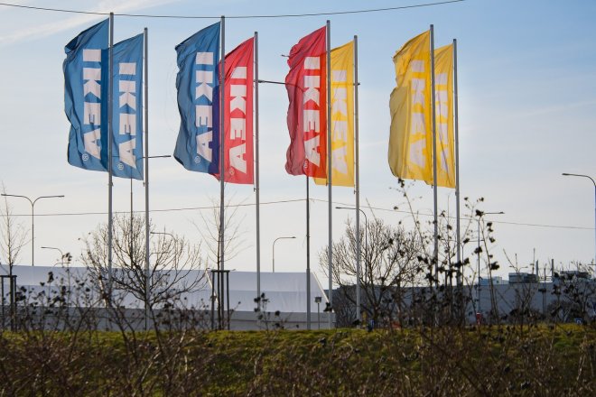 Švédský obchodní dům s nábytkem Ikea v Praze