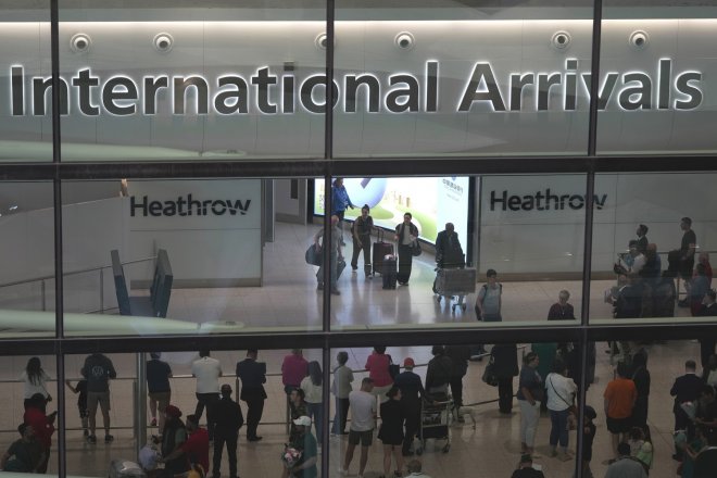 Saúdové a Francouzi kupují podíl v londýnském letišti