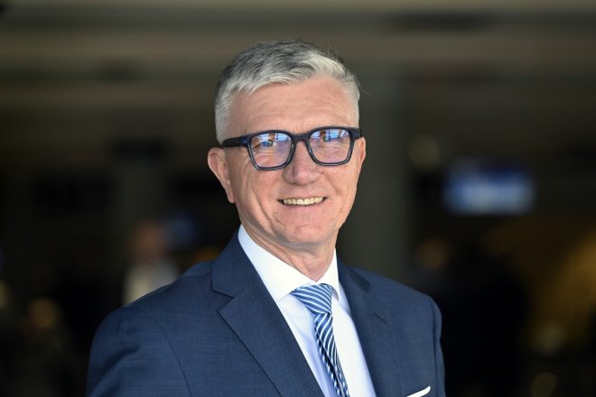 Írán není jenom ropa, ale i helium nebo čipy, říká prezident Hospodářské komory Zdeněk Zajíček